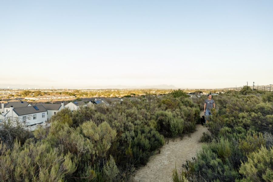 4 Bedroom Property for Sale in Mzuri Estate Western Cape